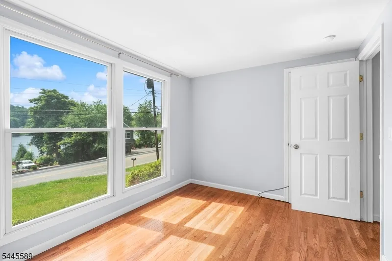 112 Seneca Lake Rd Sparta, NJ 07871