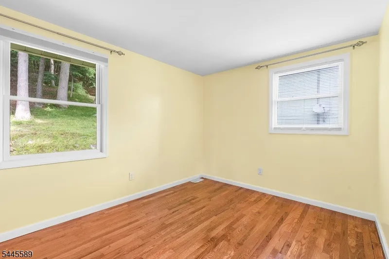 112 Seneca Lake Rd Sparta, NJ 07871