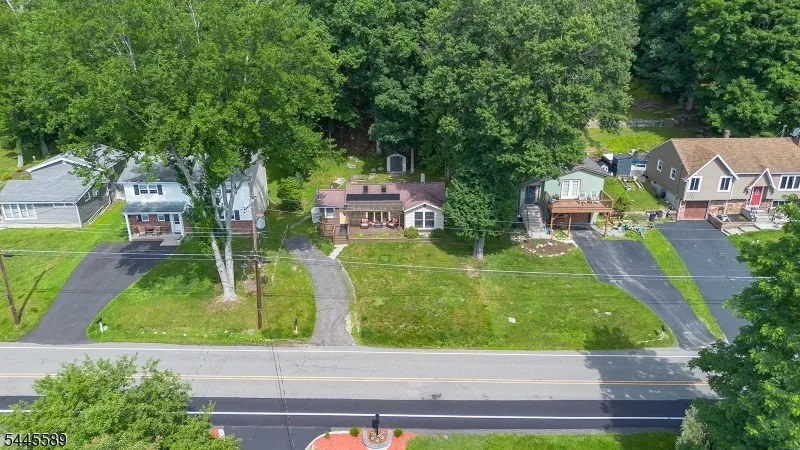 112 Seneca Lake Rd Sparta, NJ 07871