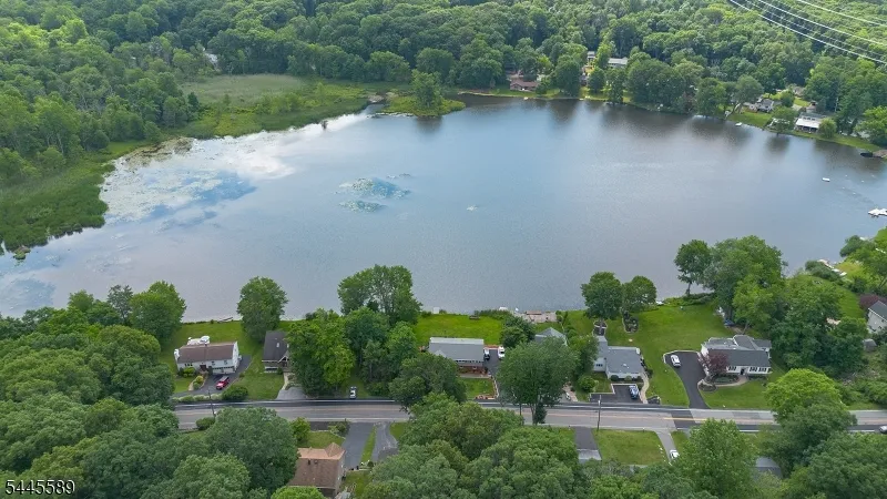 112 Seneca Lake Rd Sparta, NJ 07871