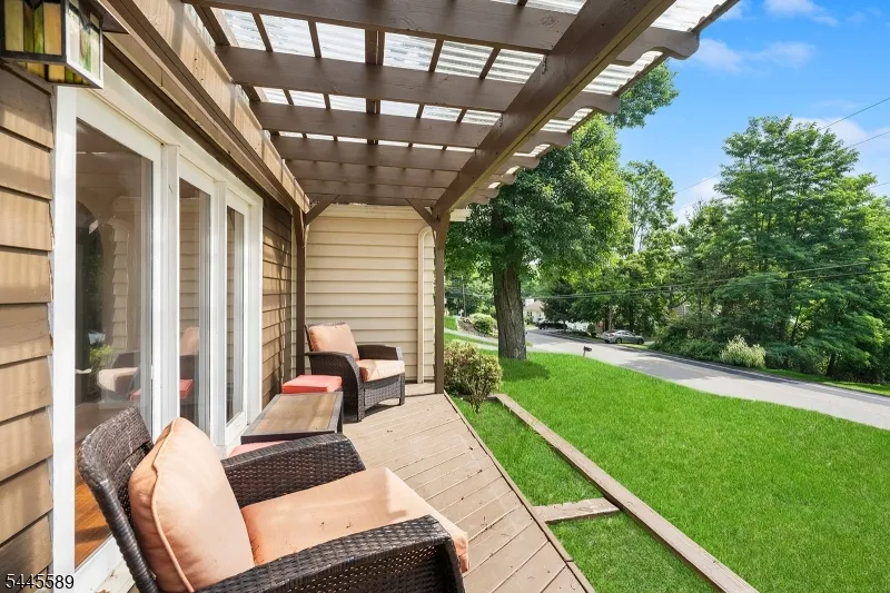 112 Seneca Lake Rd Sparta, NJ 07871