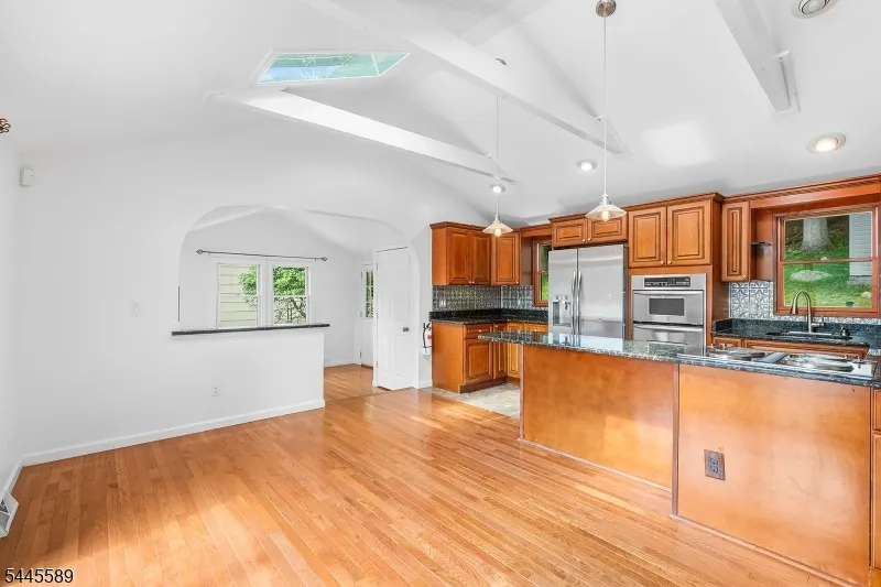112 Seneca Lake Rd Sparta, NJ 07871
