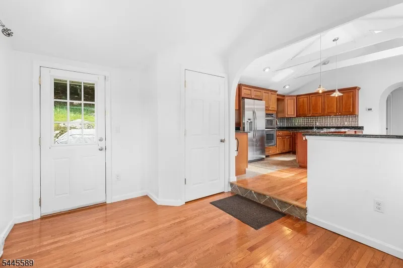 112 Seneca Lake Rd Sparta, NJ 07871
