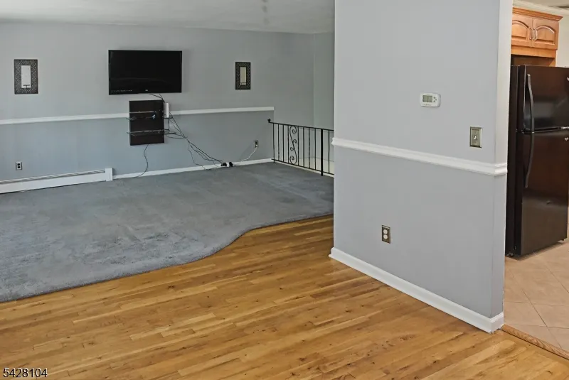 121 Leland Trl Hopatcong, NJ 07843