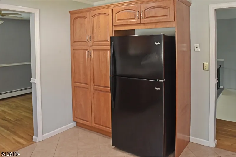 121 Leland Trl Hopatcong, NJ 07843