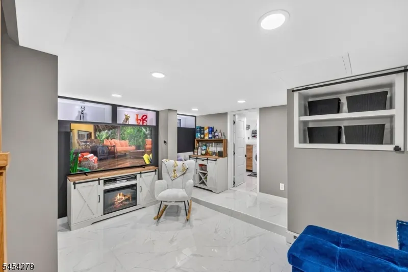 532 Glen Rd Sparta, NJ 07871