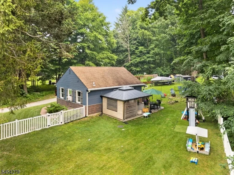 532 Glen Rd Sparta, NJ 07871