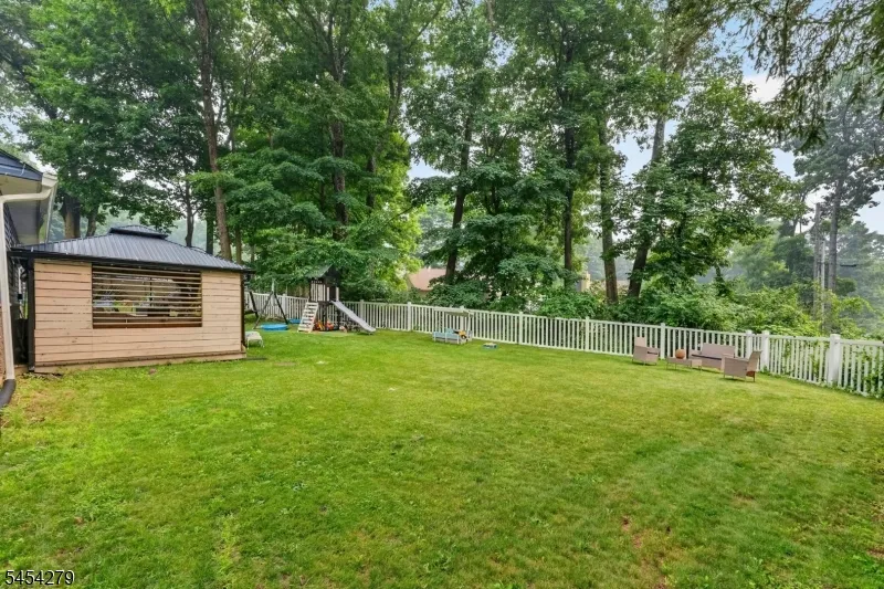 532 Glen Rd Sparta, NJ 07871