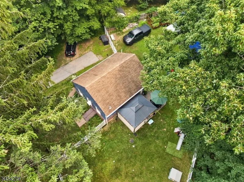 532 Glen Rd Sparta, NJ 07871