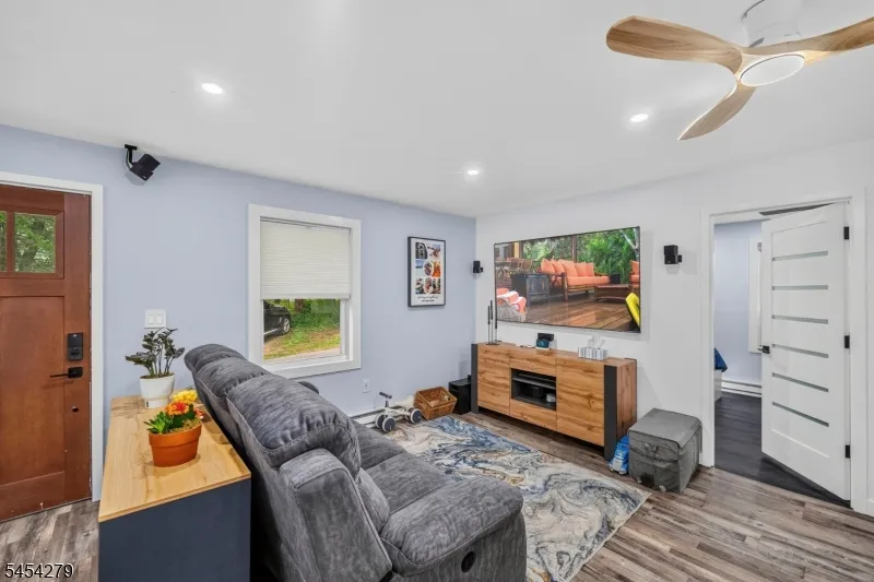 532 Glen Rd Sparta, NJ 07871
