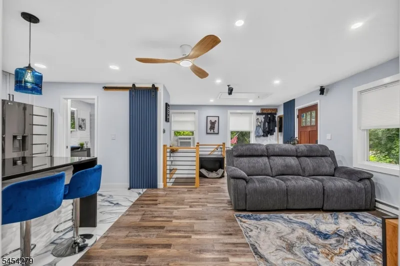 532 Glen Rd Sparta, NJ 07871