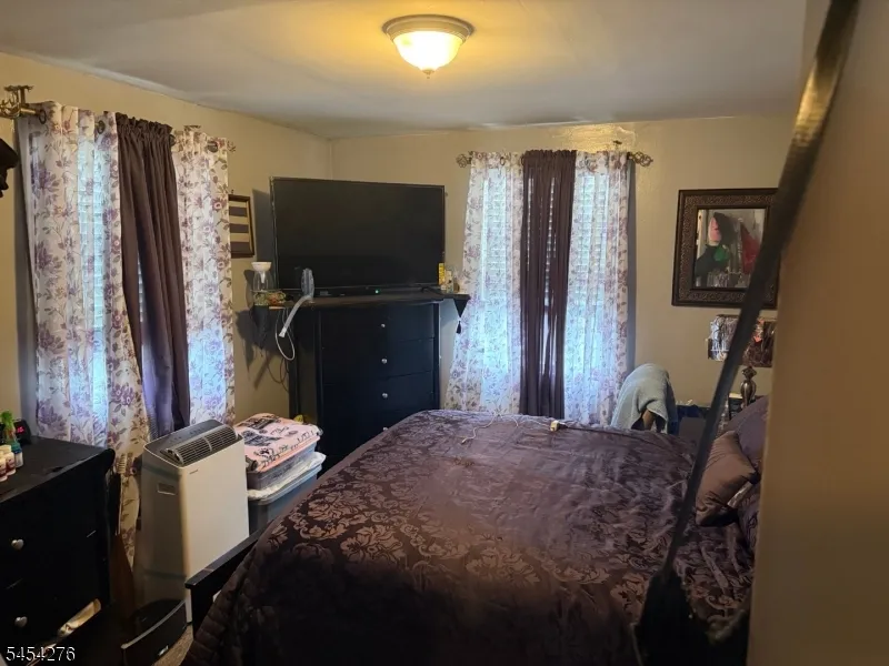 965 E Front St Plainfield City, NJ 07062