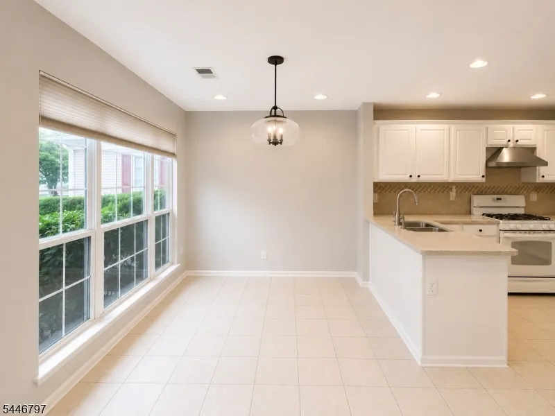 141 Coburn Rd Hopewell, NJ 08534