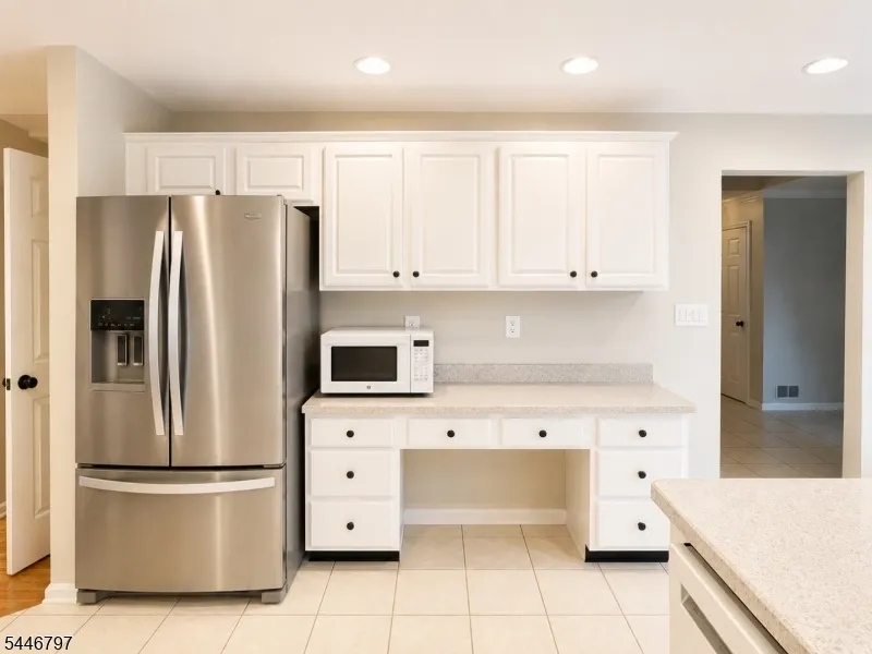 141 Coburn Rd Hopewell, NJ 08534