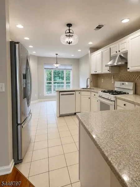 141 Coburn Rd Hopewell, NJ 08534