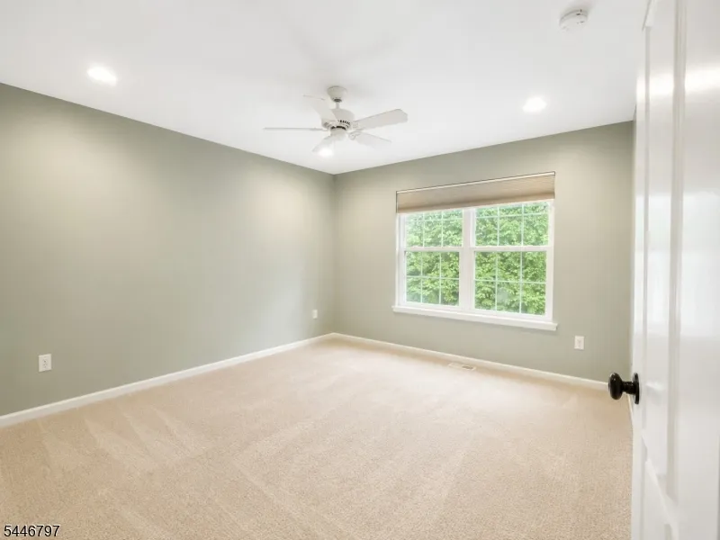 141 Coburn Rd Hopewell, NJ 08534