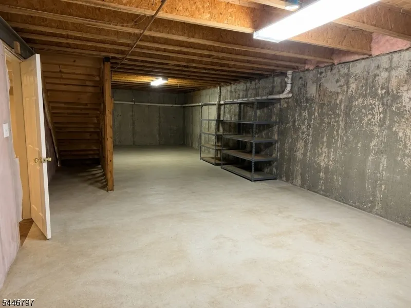 141 Coburn Rd Hopewell, NJ 08534