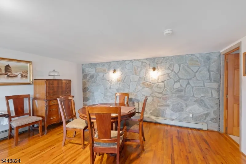 21 Maple Pkwy Sparta, NJ 07871
