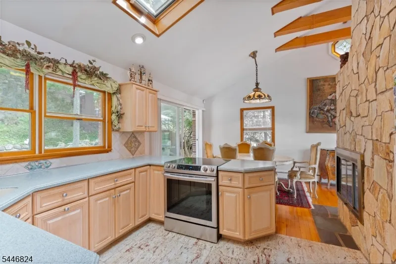 21 Maple Pkwy Sparta, NJ 07871