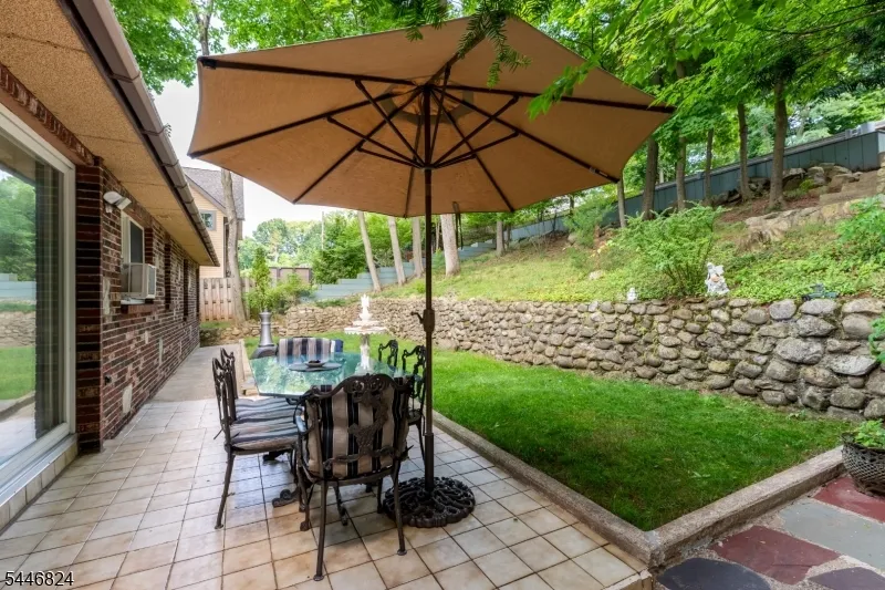 21 Maple Pkwy Sparta, NJ 07871