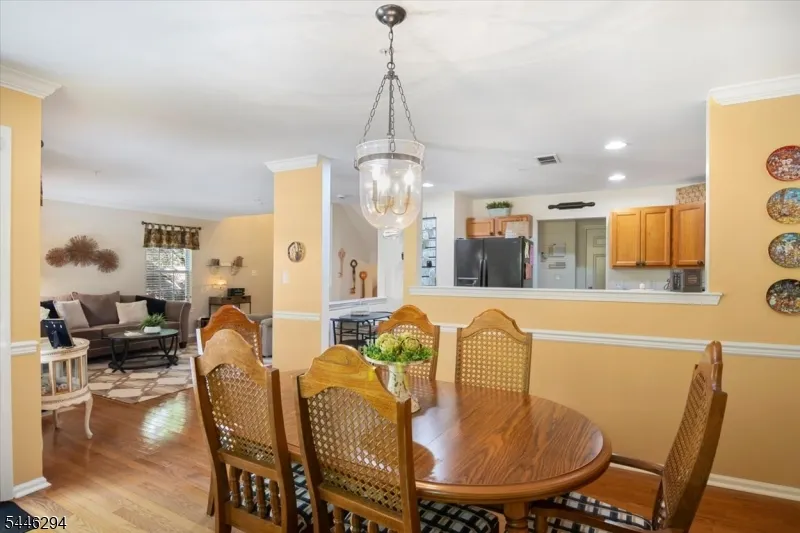 34 Ridge Dr Pompton Lakes, NJ 07442