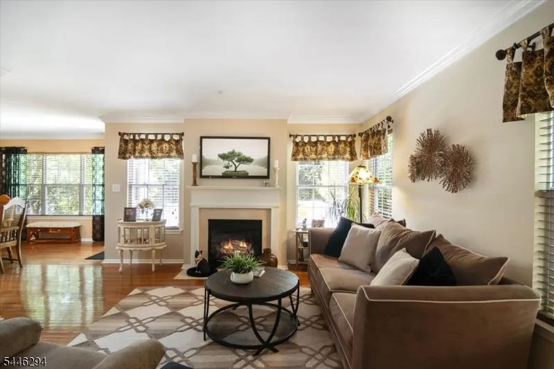 34 Ridge Dr Pompton Lakes, NJ 07442