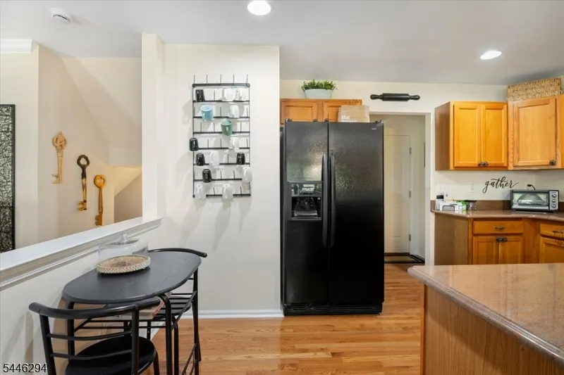34 Ridge Dr Pompton Lakes, NJ 07442
