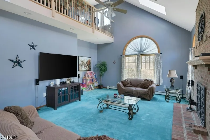 5 Noble Ct Washington, NJ 07853