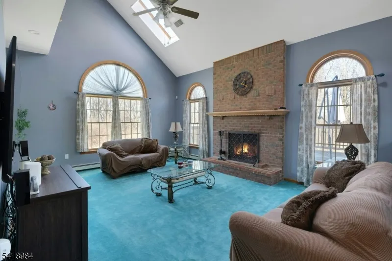 5 Noble Ct Washington, NJ 07853