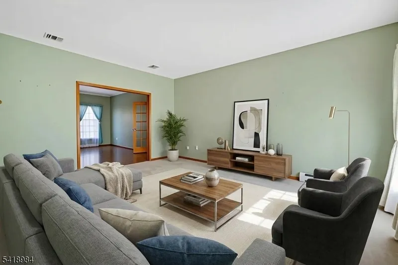 5 Noble Ct Washington, NJ 07853