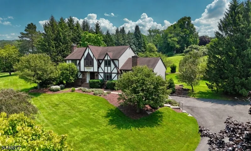 34 Deire Dr Sparta, NJ 07871