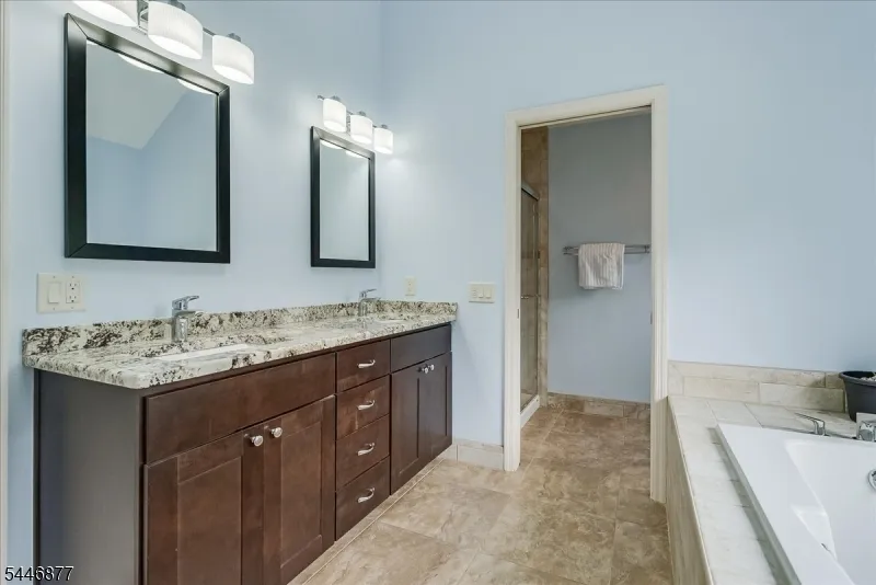 34 Deire Dr Sparta, NJ 07871