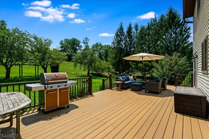 34 Deire Dr Sparta, NJ 07871
