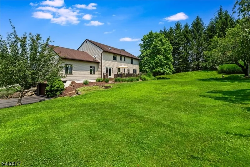 34 Deire Dr Sparta, NJ 07871