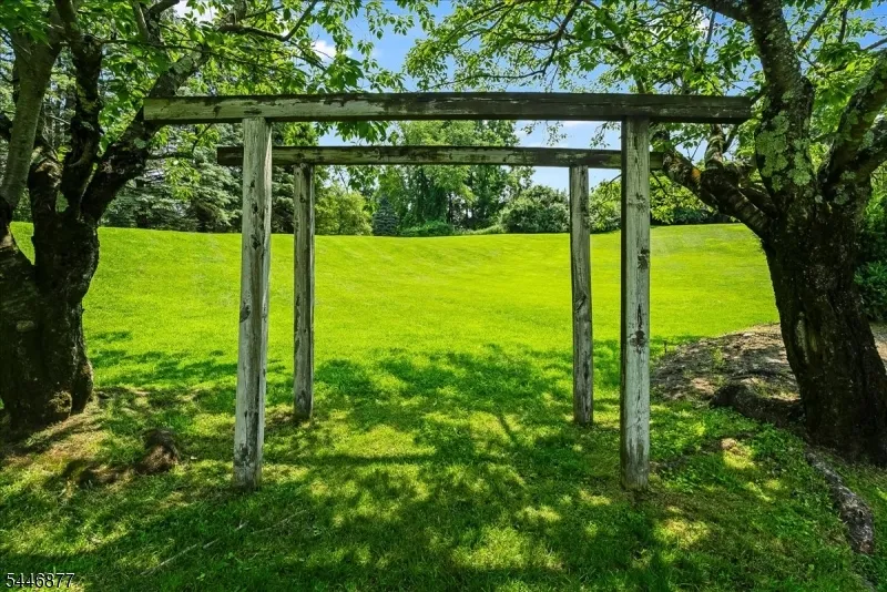 34 Deire Dr Sparta, NJ 07871