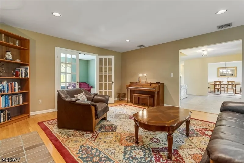 34 Deire Dr Sparta, NJ 07871