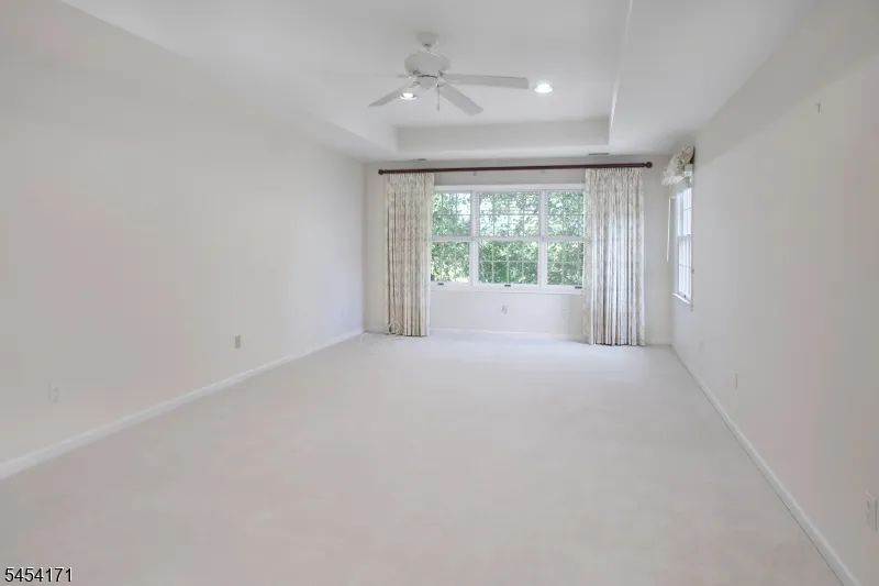 5 Alvamar Ct Montgomery, NJ 08558
