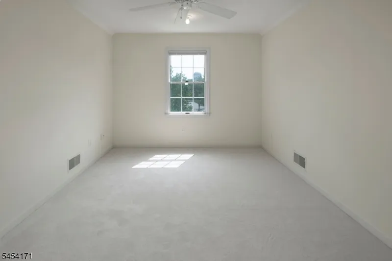 5 Alvamar Ct Montgomery, NJ 08558