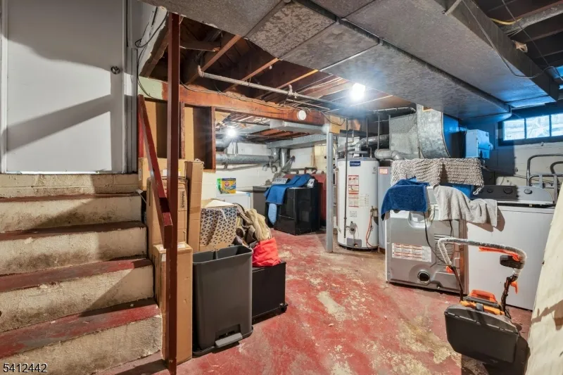 208 E Price St Linden City, NJ 07036