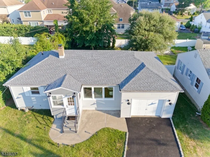 271 Valley Rd Clark, NJ 07066