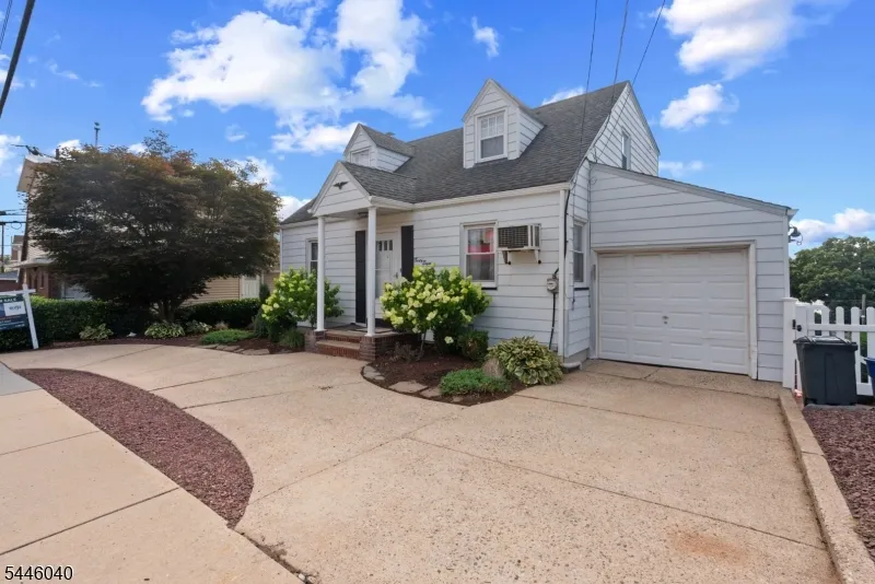38 Hackensack St Wood-Ridge, NJ 07075
