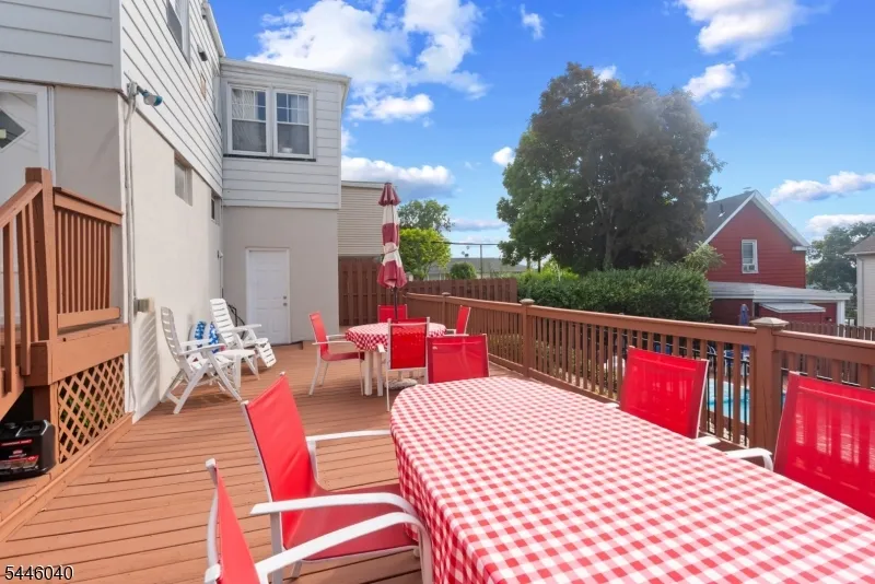 38 Hackensack St Wood-Ridge, NJ 07075