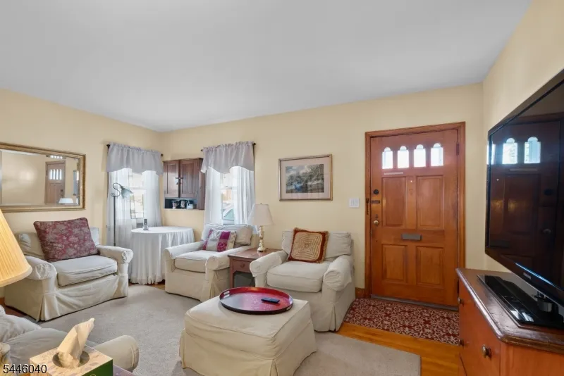 38 Hackensack St Wood-Ridge, NJ 07075