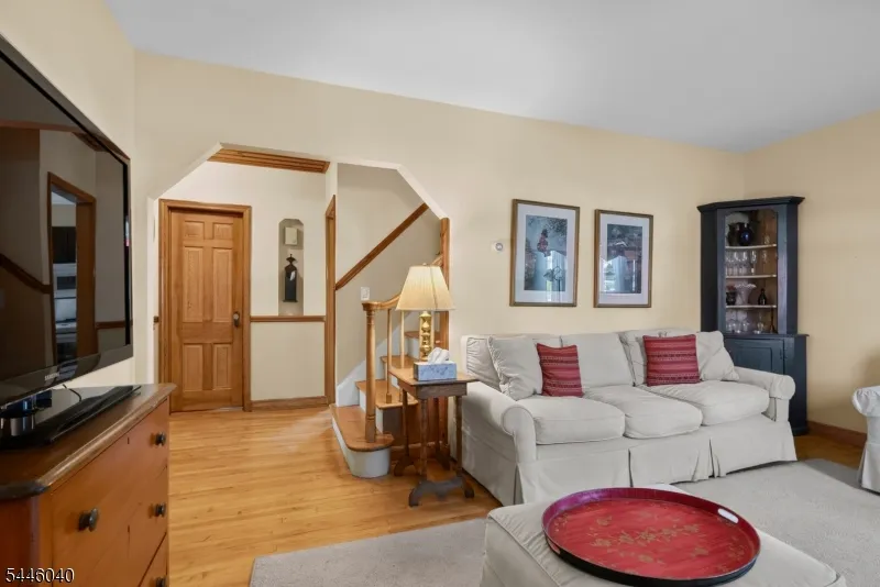 38 Hackensack St Wood-Ridge, NJ 07075
