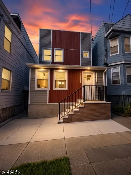 34 Tichenor Ter Irvington, NJ 07111