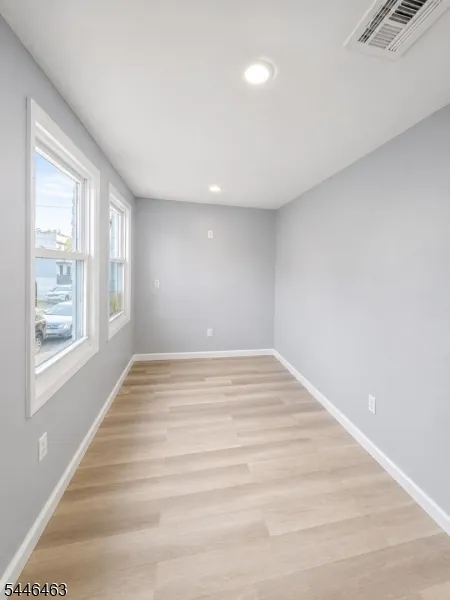 34 Tichenor Ter Irvington, NJ 07111