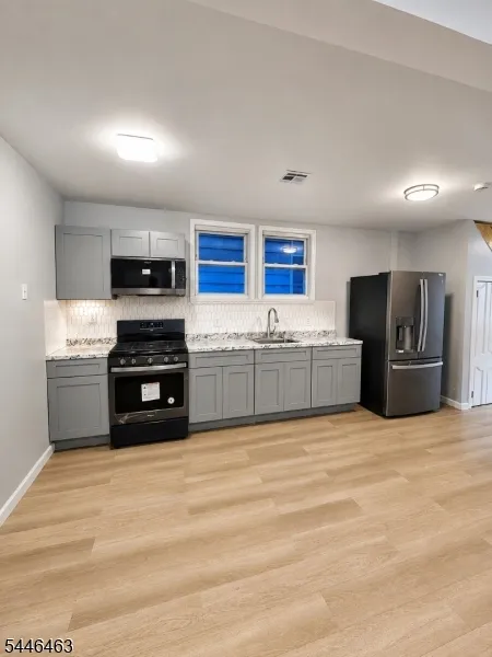 34 Tichenor Ter Irvington, NJ 07111