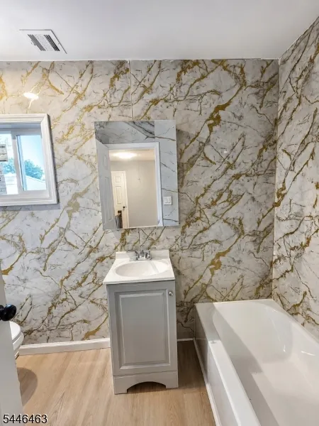 34 Tichenor Ter Irvington, NJ 07111