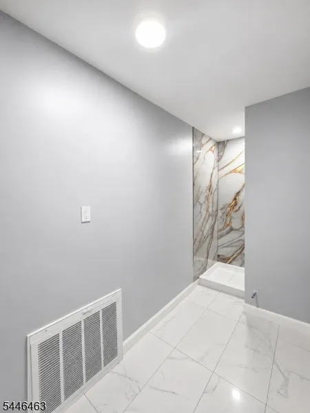 34 Tichenor Ter Irvington, NJ 07111