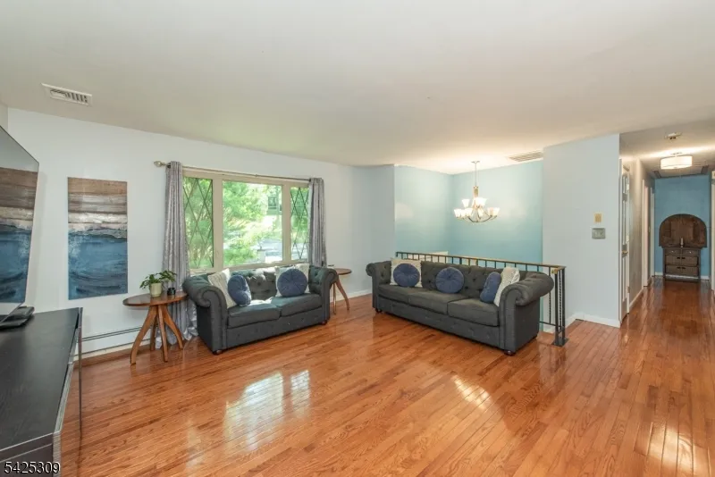 110 Unger Ave Hopatcong, NJ 07874